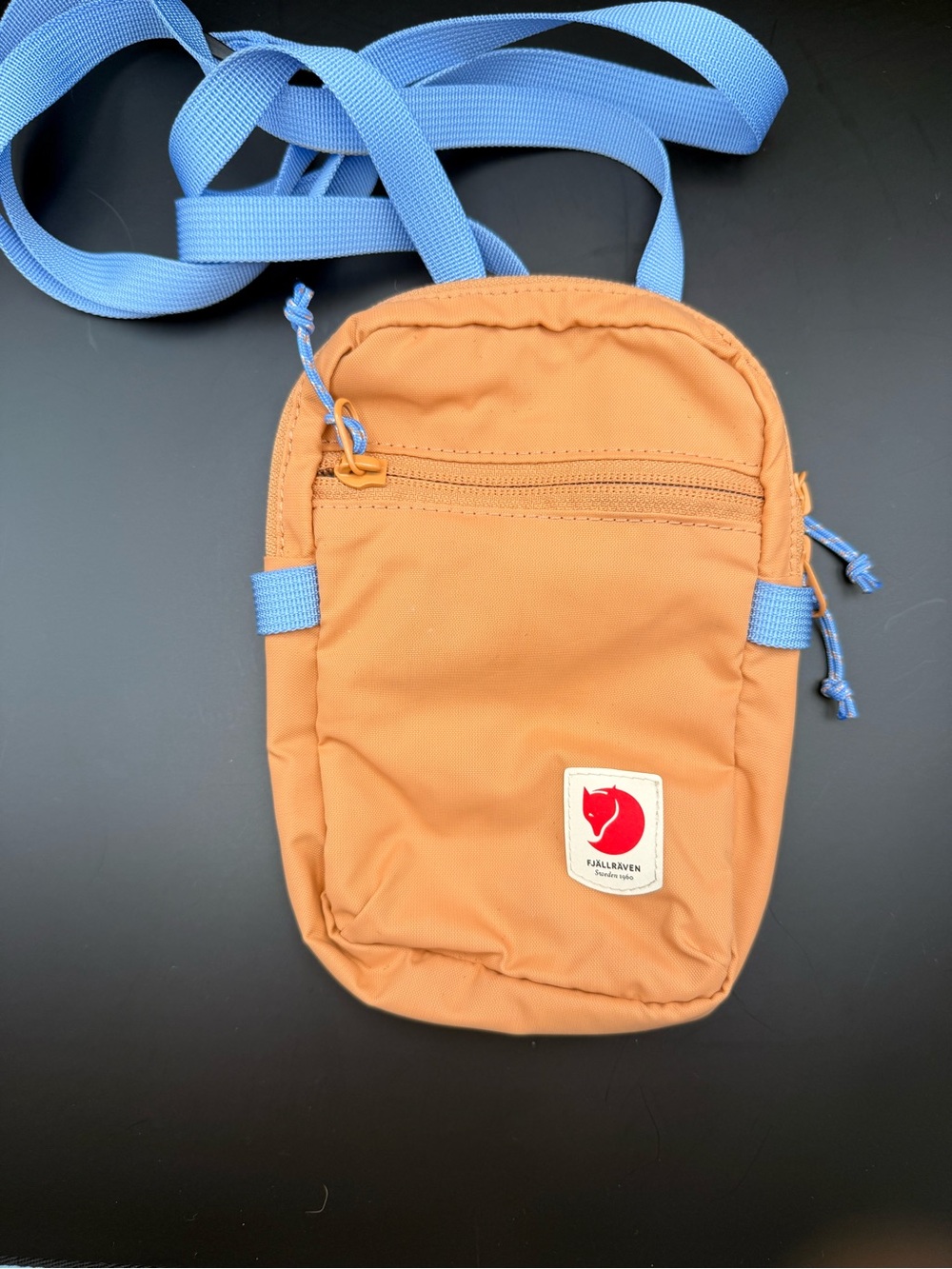 Fjällräven Kånken Small Orange Crossbody with Blue Strap